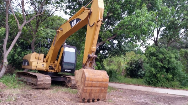 ขายแบคโฮCAT 320C ซีเรี่ยน6400