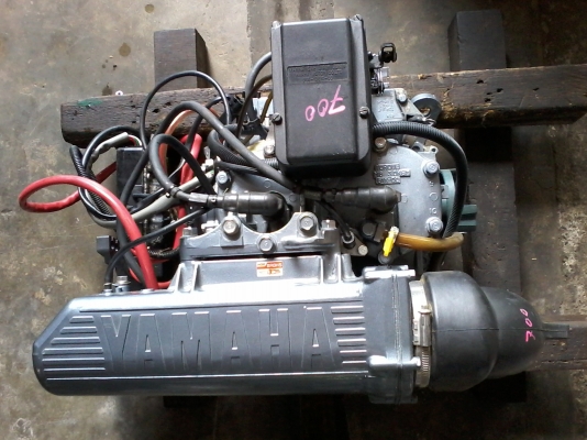 ขายเครื่อง Jet ski yamaha 700 สายหัวเทียนยาว ติดเครื่องเช็คแล้วเสียงดี เก่าญี่ปุ่น ไม่เคยใช้ในไทย 42,000 บ.