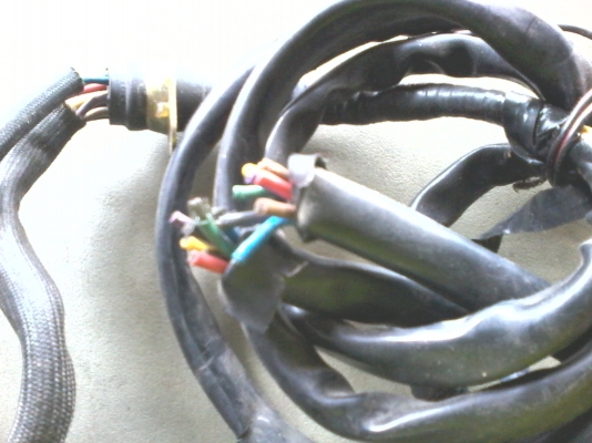 ขาย ชุดมัดไฟ พร้อม พั้นเซอร์ kawasaki 1100 เก่าญี่ปุ่น สายไฟตัดมาตอนรื้อต่อสายไฟนิดนึง