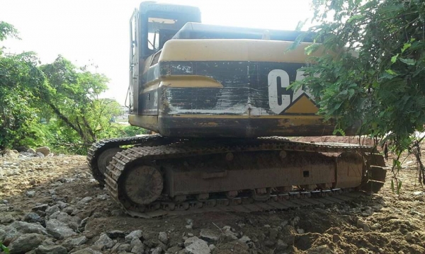 **800,000 บ.ต่อรอง/// แบคโฮ CAT 320 V.2 **ขาย CAT 320 V.2 แบคโฮ ราคาเบาๆ Hyd. Excavator Caterpillar 320 v.2 ไฟฟ้าตัด หน้าจอมี เครื่องเดิม ปั้มเดิม เครื่องดี ปั้มดี ทำงานดี ครับ บูมอาร์มดี สวย บุ้งกี๋ดี หนา ฟันตักดี ยังเยอะครับ เอวดี แน่นดี ครับ ช่วงล่าง70 **800,000 บ.ต่อรอง/// แบคโฮ CAT 320 V.2 **ขาย CAT 320 V.2 แบคโฮ ราคาเบาๆ Hyd. Excavator Caterpillar 320 v.2 ไฟฟ้าตัด หน้าจอมี เครื่องเดิม ปั้มเดิม เครื่องดี ปั้มดี ทำงานดี ครับ บูมอาร์มดี สวย บุ้งกี๋ดี หนา ฟันตักดี ยังเยอะครับ เอวดี แน่นดี ครับ ช่วงล่าง70