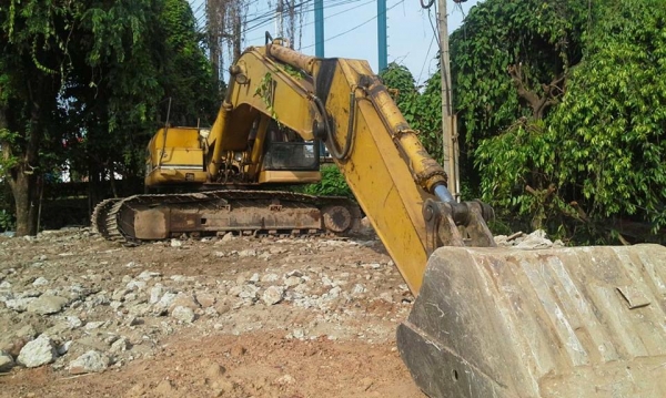 **800,000 บ.ต่อรอง/// แบคโฮ CAT 320 V.2 **ขาย CAT 320 V.2 แบคโฮ ราคาเบาๆ Hyd. Excavator Caterpillar 320 v.2 ไฟฟ้าตัด หน้าจอมี เครื่องเดิม ปั้มเดิม เครื่องดี ปั้มดี ทำงานดี ครับ บูมอาร์มดี สวย บุ้งกี๋ดี หนา ฟันตักดี ยังเยอะครับ เอวดี แน่นดี ครับ ช่วงล่าง70 **800,000 บ.ต่อรอง/// แบคโฮ CAT 320 V.2 **ขาย CAT 320 V.2 แบคโฮ ราคาเบาๆ Hyd. Excavator Caterpillar 320 v.2 ไฟฟ้าตัด หน้าจอมี เครื่องเดิม ปั้มเดิม เครื่องดี ปั้มดี ทำงานดี ครับ บูมอาร์มดี สวย บุ้งกี๋ดี หนา ฟันตักดี ยังเยอะครับ เอวดี แน่นดี ครับ ช่วงล่าง70