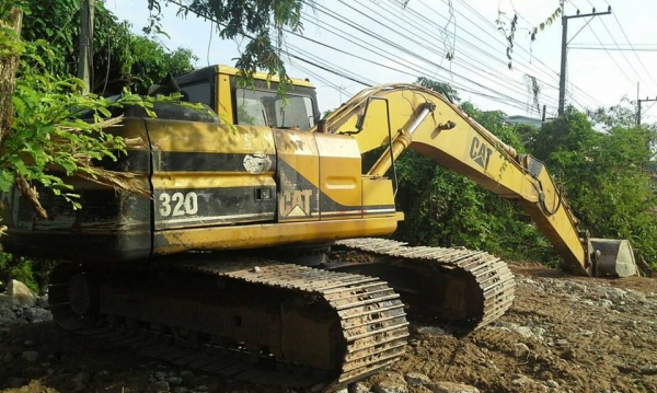 **800,000 บ.ต่อรอง/// แบคโฮ CAT 320 V.2 **ขาย CAT 320 V.2 แบคโฮ ราคาเบาๆ Hyd. Excavator Caterpillar 320 v.2 ไฟฟ้าตัด หน้าจอมี เครื่องเดิม ปั้มเดิม เครื่องดี ปั้มดี ทำงานดี ครับ บูมอาร์มดี สวย บุ้งกี๋ดี หนา ฟันตักดี ยังเยอะครับ เอวดี แน่นดี ครับ ช่วงล่าง70 **800,000 บ.ต่อรอง/// แบคโฮ CAT 320 V.2 **ขาย CAT 320 V.2 แบคโฮ ราคาเบาๆ Hyd. Excavator Caterpillar 320 v.2 ไฟฟ้าตัด หน้าจอมี เครื่องเดิม ปั้มเดิม เครื่องดี ปั้มดี ทำงานดี ครับ บูมอาร์มดี สวย บุ้งกี๋ดี หนา ฟันตักดี ยังเยอะครับ เอวดี แน่นดี ครับ ช่วงล่าง70