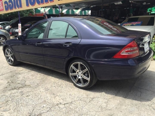 BENZ E CLASS  1.8 E 200 KOMPRSSOR ปี03สีน้ำเงิน เกียAT โทร 0877758887 นางคร้า