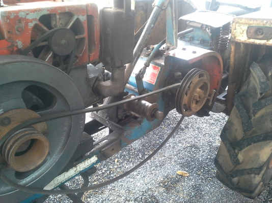 รถนังขับ ตัวรถ อยุธยาแทรคเตอร์พร้อมเครื่อง 18แรง .40000