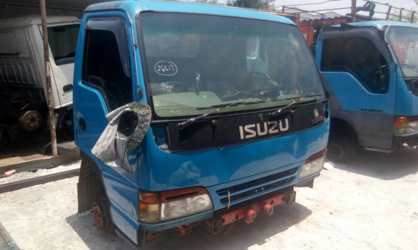 ขายหัวเก๋ง NPR นอกสภาพสวย