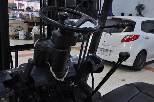 ขายรถโฟล์คลิฟท์มือสอง TOYOTA รุ่น 6FD18 ราคา 265,000 บาท นำเข้าจากประเทศญี่ปุ่น 100\% ไม่เคยใช้งานในไทย