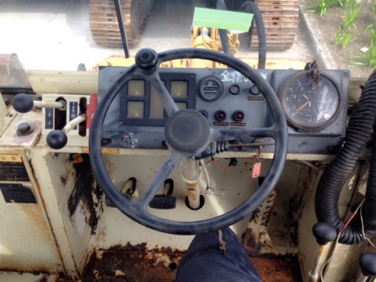 รถตักล้อยาง Komatsu 510 #16008 กรองเดี่ยว ห้องเก๋ง สนใจโทร. 080-6565422 (หนิง)