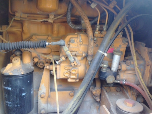 รถตักล้อยาง Komatsu 510 #16008 กรองเดี่ยว ห้องเก๋ง สนใจโทร. 080-6565422 (หนิง)