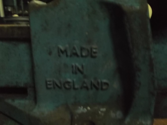 โต๊ะปากกาNO 6พร้อมหินเจีย2หัว(มอเตอร์หินเจียตองไปเช็คเอา) โต๊ะปากกาNO 6พร้อมหินเจีย2หัว(มอเตอร์หินเจียตองไปเช็คเอา)