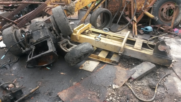 ขายอะไหล่รถโฟ๊คลิ๊ฟมิตรซูเพิ่งตัดครับโทรมาถามได้ครับ