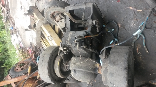 ขายอะไหล่รถโฟ๊คลิ๊ฟมิตรซูเพิ่งตัดครับโทรมาถามได้ครับ