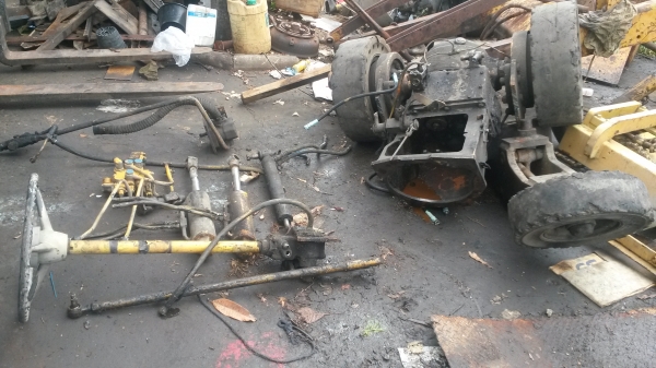 ขายอะไหล่รถโฟ๊คลิ๊ฟมิตรซูเพิ่งตัดครับโทรมาถามได้ครับ