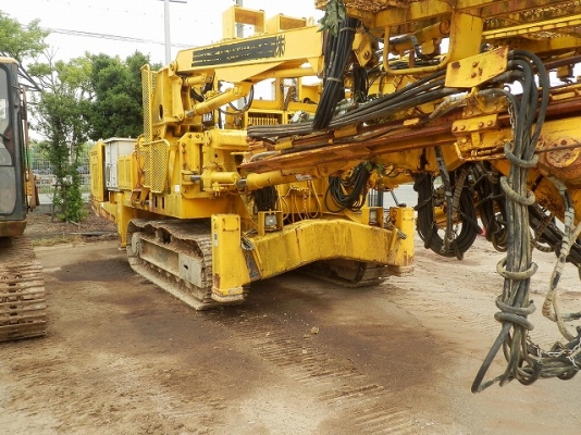 Jumbo drill rig FURUKAWA JCH2-100E90 ใครหาอยู่ติดต่อมาได้เลยครับ