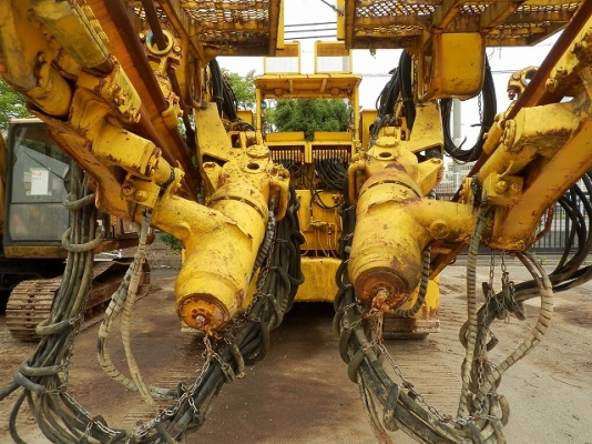 Jumbo drill rig FURUKAWA JCH2-100E90 ใครหาอยู่ติดต่อมาได้เลยครับ Jumbo drill rig FURUKAWA JCH2-100E90 ใครหาอยู่ติดต่อมาได้เลยครับ