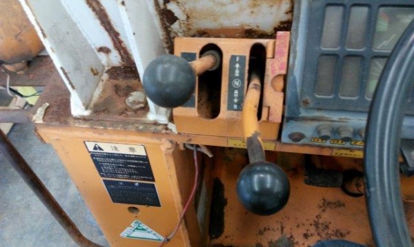 515 # 10901 7,250ชั่วโมง รถปี1980 38546กิโลเมตร บุ้งกี้ 1.4 คิว เก่าญี่ปุ่น