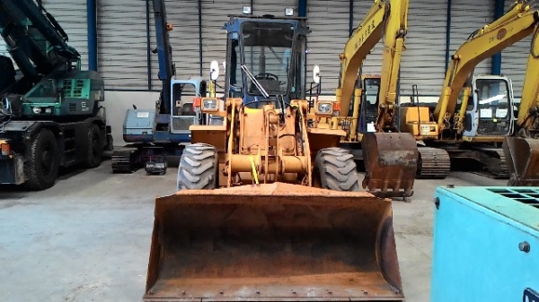 515 # 10901 7,250ชั่วโมง รถปี1980 38546กิโลเมตร บุ้งกี้ 1.4 คิว เก่าญี่ปุ่น