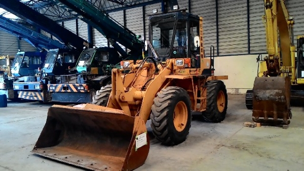 515 # 10901 7,250ชั่วโมง รถปี1980 38546กิโลเมตร บุ้งกี้ 1.4 คิว เก่าญี่ปุ่น