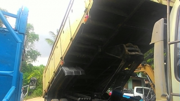 HINO HI-TECH FM3H 195 แรง สิบล้อ 2 เพลา