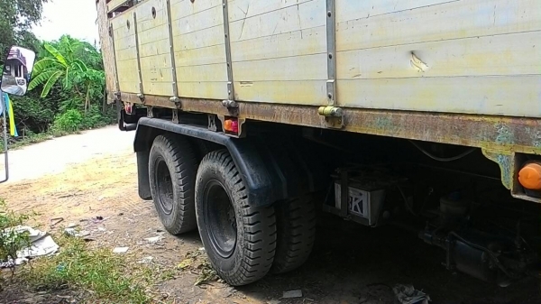 HINO HI-TECH FM3H 195 แรง สิบล้อ 2 เพลา