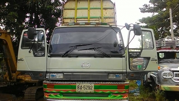 HINO HI-TECH FM3H 195 แรง สิบล้อ 2 เพลา