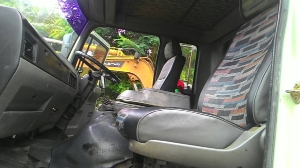 HINO HI-TECH FM3H 195 แรง สิบล้อ 2 เพลา