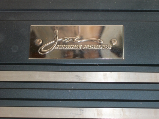 ขายแอมป์ จอนนี่มอนิเตอร์มือสอง รุ่น JM-100.2 เสียงตีขับซับได้ดีรุ่น AB