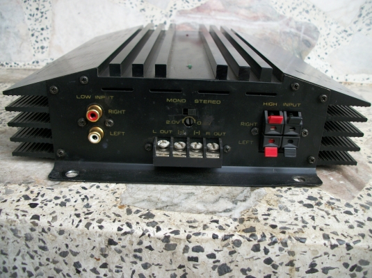 ขายแอมป์ไดสตาร์มือสอง DPA-2400 400w ใช้ได้ ขายถูก