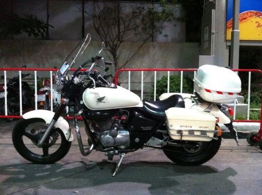 ขออนุญาติขาย Honda Phantom TA200 รุ่นพิเศษ Police รถปี52 สีขาวมุก ฟรีค่าโอน