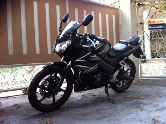 ขออนุญาติขาย HONDA CBR 150 สตา์ร์ทมือ สวยเดิม โอนให้ฟรีครับ