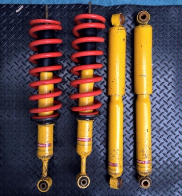 โช้คOld man emu by ARB หน้า-หลัง พร้อมสปริง pedders ใส่vigo 4x4/preruner โช้คOld man emu by ARB หน้า-หลัง พร้อมสปริง pedders ใส่vigo 4x4/preruner