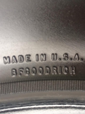 ขายยาง BF ALL USA. ขนาด 285-75-16 ปี12 ดอกเต็ม สะพานยางยังอยู่ ไม่มีปะ 4เส้น