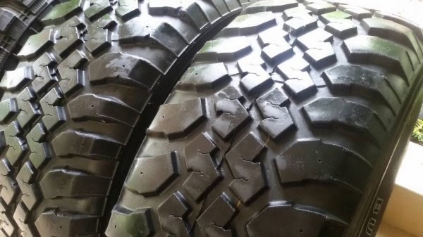 ยาง mud 33 x 12.5 r15 สวยๆครับ