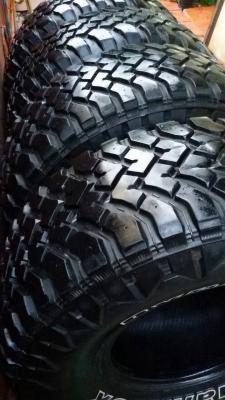 ยาง mud 33 x 12.5 r15 สวยๆครับ