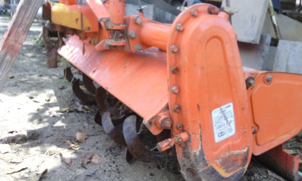 ขายรถไถIseki 27 แรงม้า 3 สูบ พร้อมอุปกรณ์ 3 อย่าง ล้อเหล็กกันจม หาง 5 โรตารี่