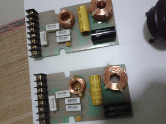 ขายลำโพงไฮเอนด์ dynaudio 240 mkll ขายลำโพงไฮเอนด์ dynaudio 240 mkll