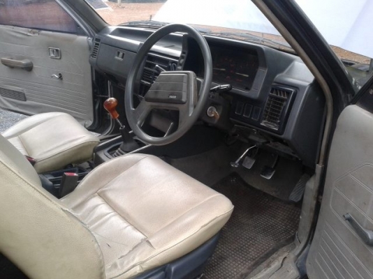 ขายมาสด้า B2200