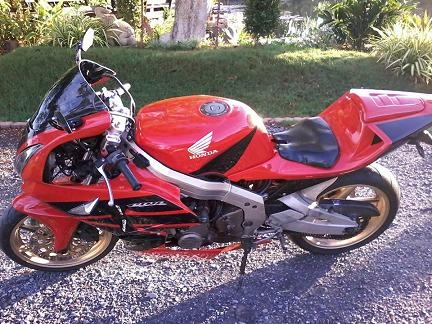 CBR400RR 57500 บาท CBR400RR 57500 บาท