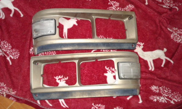 ขายหน้ากากไฟหน้า hino