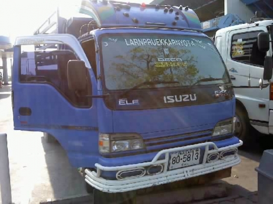 ขายด่วน!!!!!!!!!!! Isuzu 130 เทอร์โบ เครื่องเสียงเต็ม รถสวย เอกสารพร้อมโอน