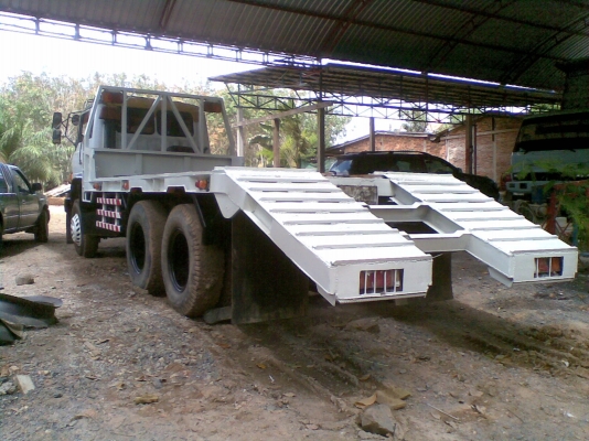 ขายสิบล้อท้ายลาดฮีโน่ F 18  เครื่อง 195