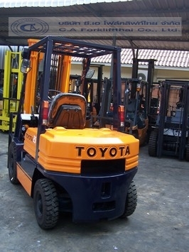 ขายรถ โฟล์คลิฟท์ TOYOTA รุ่น 5-FD25