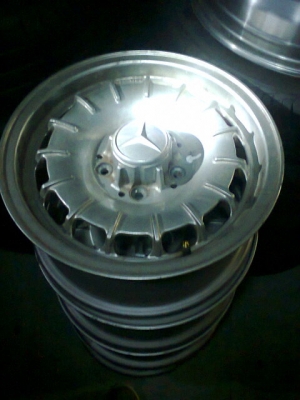 ล้อเล็บสิงหสวยสวย