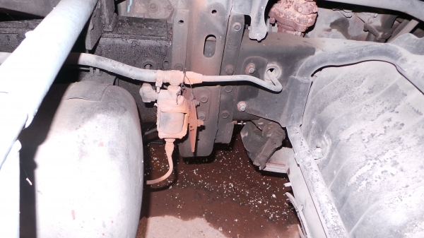 HINO RANGER  รถโม่  2.5 คิว  เล่มทะเบียนพร้อมค่ะ