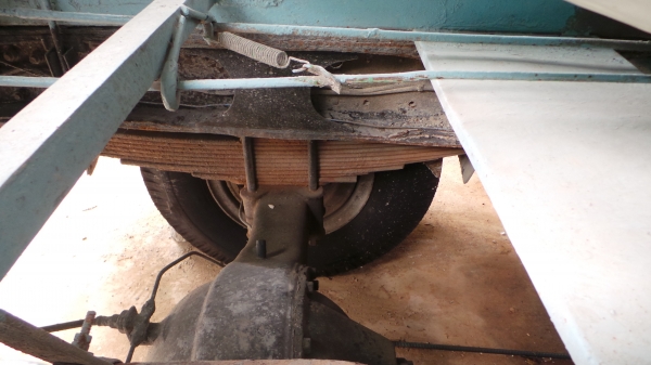 HINO RANGER  รถโม่  2.5 คิว  เล่มทะเบียนพร้อมค่ะ