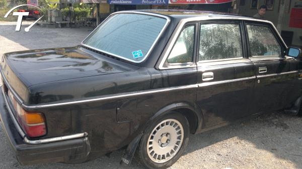 ขายรถคลาสสิค VOLVO 244 โหด มัน ฮา วาง  แรงสะใจเครื่อง 1 J ออโต้ LPG