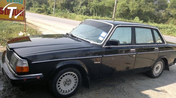 ขายรถคลาสสิค VOLVO 244 โหด มัน ฮา วาง  แรงสะใจเครื่อง 1 J ออโต้ LPG
