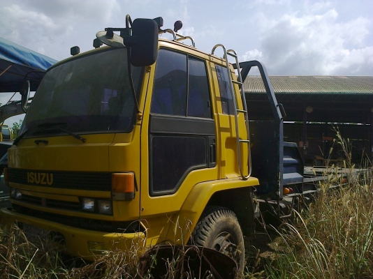 10ล้อท้ายลาด ISUZU ROCKY210แรง เกียร์ฟุลเลอร์ เบรคทิฟฟี่