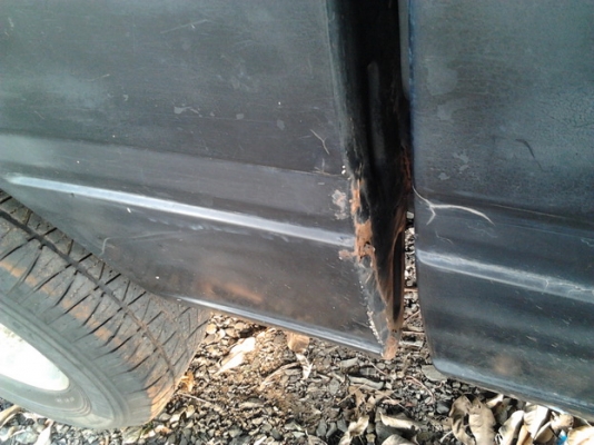 ***ขายแล้วครับขอบคุณ Truck2hand ขาย กระบะแค็ป มังกรทอง 2.5 ปี34/91 87HP เครื่องมังกร2.5ไดเร็กฯแห้งๆ แน่นดี ภายในสวยคอนโซลครบ แอร์ พ.พาวเวอร์ สีไม่สวย(ต้องเก็บ)ช่วงล่างไม่ส่าย ไม่เลื้อย ยางใหญ่ ยกสูง คัสซีสวยมาก กระบะพื้นมีผุ ล้อแม็ก พร้อมใช้ พร้อมลุยงาน ร