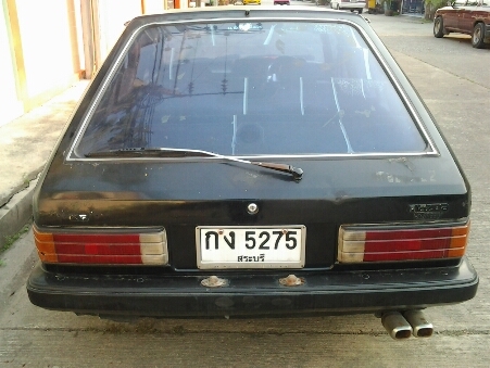 ขายรถยนต์ ปี81 มาสด้า323 รุ่น5ประตู เครื่อง1300cc. เกียร์ธรรมดา แอร์ ล้อแม็ก รถขับดี ขนของได้สบาย ขายถูกๆตามสภาพ