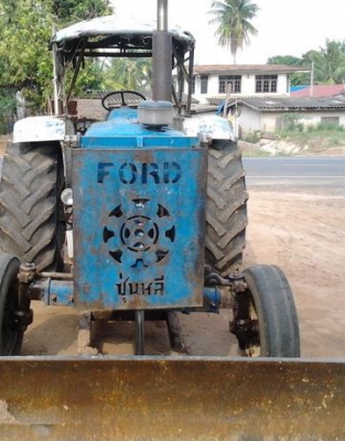 ***ขายแล้วครับขอบคุณ Truck2hand ขาย รถไถ FORD 6600 T3 อุปกรณ์ 3ชิ้น ใบดัน ผาน 3 ผาน 6หรือผาน7 เอกสารซื้อขาย สภาพดี เครื่องดี ปั๊มดี ยางพอใช้ ขายตามสภาพ พร้อมใช้พร้อมลุยงาน ราคาต่อรองได้ครับ